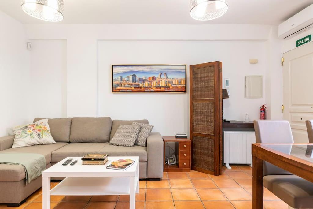 Acogedor Piso En Madrid De Dos Habitaciones מראה חיצוני תמונה